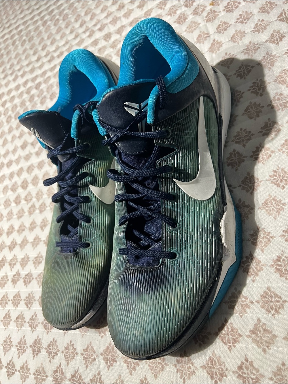 Nike Kobe Basketball Shoes Shark Green & Teal